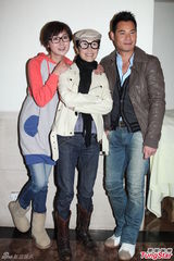 组图：王祖蓝黄智贤等出席《食为奴》饭局