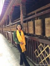 组图：李云迪旧爱华真美照 祝福力宏不理前任