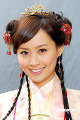 幻灯图：《唐伯虎点秋香》剧照曝光 胡杏儿武艺高强