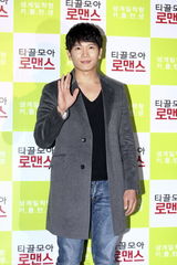 高清图：宋钟基《攒钱》VIP首映 闵孝琳池成等捧场