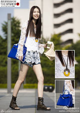 明星爱街拍：夏日热裤VS蕾丝搭配