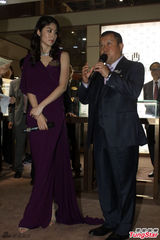 组图：陈慧琳酒红长裙亮相优雅妩媚