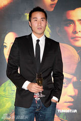 组图：《泪王子》香港首映 关颖朱璇再现同性吻