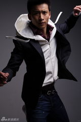 幻灯图：邓安奇拍杂志大片 “雷囧”依旧动感帅气