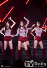 组图：昭宥郑基高打榜夺冠 《星星》允才任主持