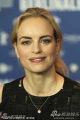 高清组图：柏林评审团成员发布会 小金熊奖杯闪耀