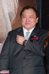 组图：周润发调侃曾志伟常喝醉 吴镇宇将末日庆生