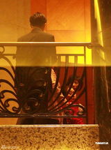 组图：赌王何鸿燊九十寿宴 何超仪红裙性感迷人