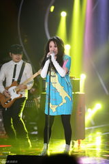 组图：《歌手》张宇绝地反击 周笔畅致敬小虎队