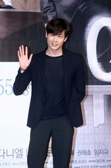 高清组图：韩星苏志燮李妍熙宣传《幽灵》