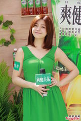 组图：陈妍希生日出工拒谈绯闻男友古天乐