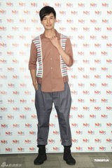 组图：严爵坦言不会追女生 自曝曾有暗恋经历