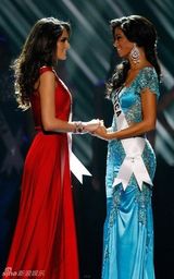 组图：墨西哥小姐当选2010环球小姐 比赛中大秀性感
