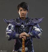 高清组图：韩庚代言网游 披铠甲武侠造型帅气