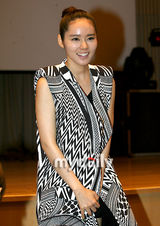 幻灯图： 韩佳人金南吉等出席《坏男人》发布会