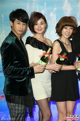 组图：唐禹哲对同性友人上下其手 对方直呼享受