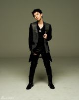 高清图：韩组合2PM新碟内页写真 突显华丽个性