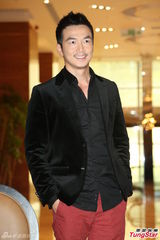 组图：隋棠助阵《犀利人妻》庆功期待续集