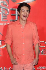 组图：《狄仁杰》台湾上映 赵又廷林更新造势