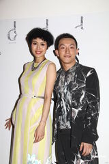 组图：何嘉莉预产期为9月 吴雨霏惹整容疑云