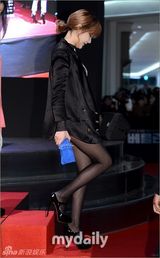 组图：全智贤新片《柏林》首映 李秉宪SJ等力挺