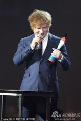 组图：全英音乐奖 艾德-希兰获英国最佳男歌手