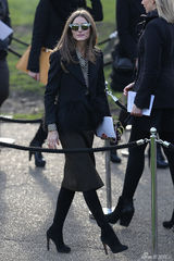 组图：伦敦时装周开幕 各路明星纷纷捧场