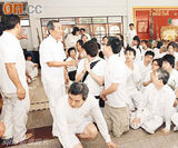 组图：泰国白龙王去世 传曾助百艺人转运