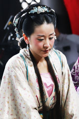 组图：《穆桂英挂帅》苗圃上演少妇也疯狂