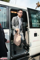 组图：郭晶晶婚礼直击 郭父郭母正装贵气入场