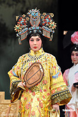 汪明荃否认“女皇病”上身 罗家英力挺笑言无所谓 