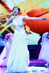 组图：上海电影节颁奖礼现场 各奖项揭晓