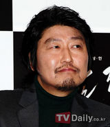 高清组图：李娜英宋康昊牵手宣传新片《Howling》