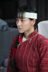 组图：《神枪》开播 贾青演绎神枪手