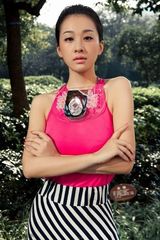 组图：穆婷婷最新写真曝光 笑容甜美气质典雅