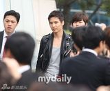 组图：元彬金赛纶出席《大叔》釜山见面会