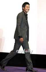 组图：薛景求等参加新片《解决士》媒体首映