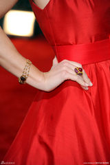 高清组图：金球奖红毯 玛丽亚-曼努诺斯红色礼服秀