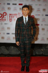 组图：吴奇隆光棍节不谈爱 刘诗诗身体亮红灯