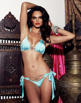 组图：巴西超模莉萨勒秀性感曲线 豪乳翘臀撩人