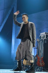 组图：黄家强给家驹亲笔信曝光 感性称现在很好