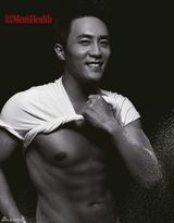 组图：杜淳登男健封面 胸肌健硕大秀人鱼线