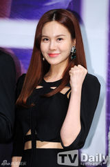 组图：朱元再演音乐剧《Ghost》 IVY性感亮相