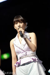 组图：AKB48举办握手会 前田敦子最后一次发言