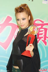 组图：林俊杰容祖儿成大赢家 邓紫棋恋情遭调侃