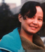 组图：曝刘欢妻女罕见私房照 21岁女儿金发显潮人范