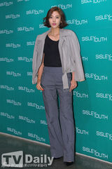 组图：孙丹菲金智媛金允慧等亮相时尚活动