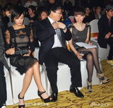 幻灯图集：张雨绮透视装亮相 张靓颖观礼心情好