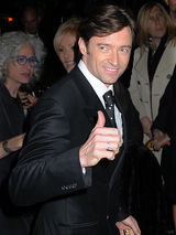 幻灯：洛佩兹出席《就是这样》首映 休杰克曼搞慈善