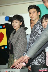 组图：凤小岳林辰唏号召年轻人拍摄欣赏纪录片